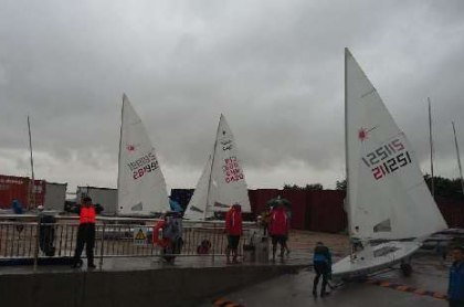 名順租車全程接送天津代表隊參加“2016年全國帆船錦標賽”