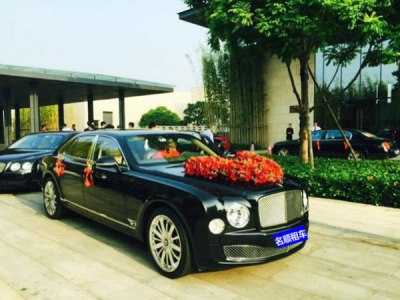 【花車】賓利慕尚